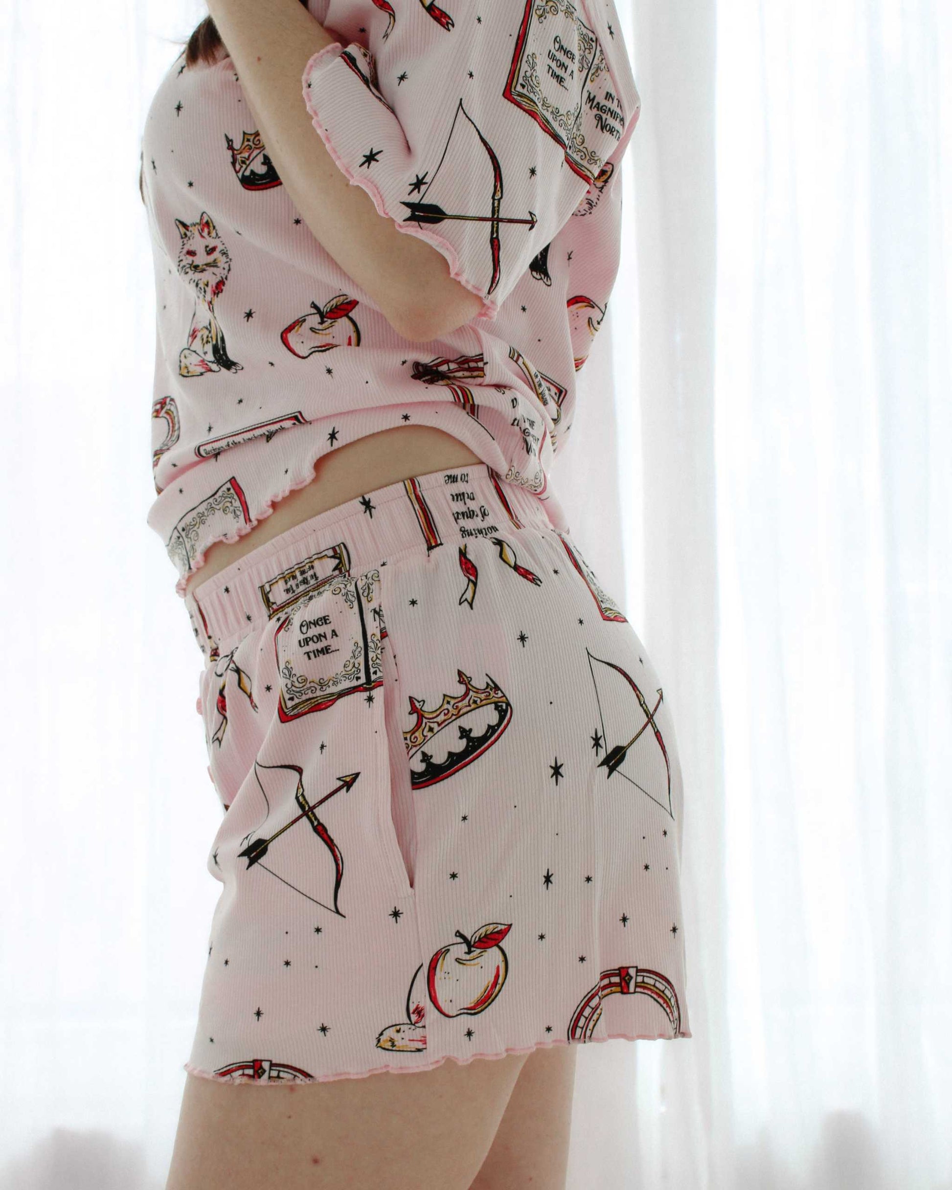 The Once Upon a Broken Heart Lounge Set from Next Chapter is officially licensed by Stephanie Garber. Cozy Bookish Pajamas. Bookish loungewear. 