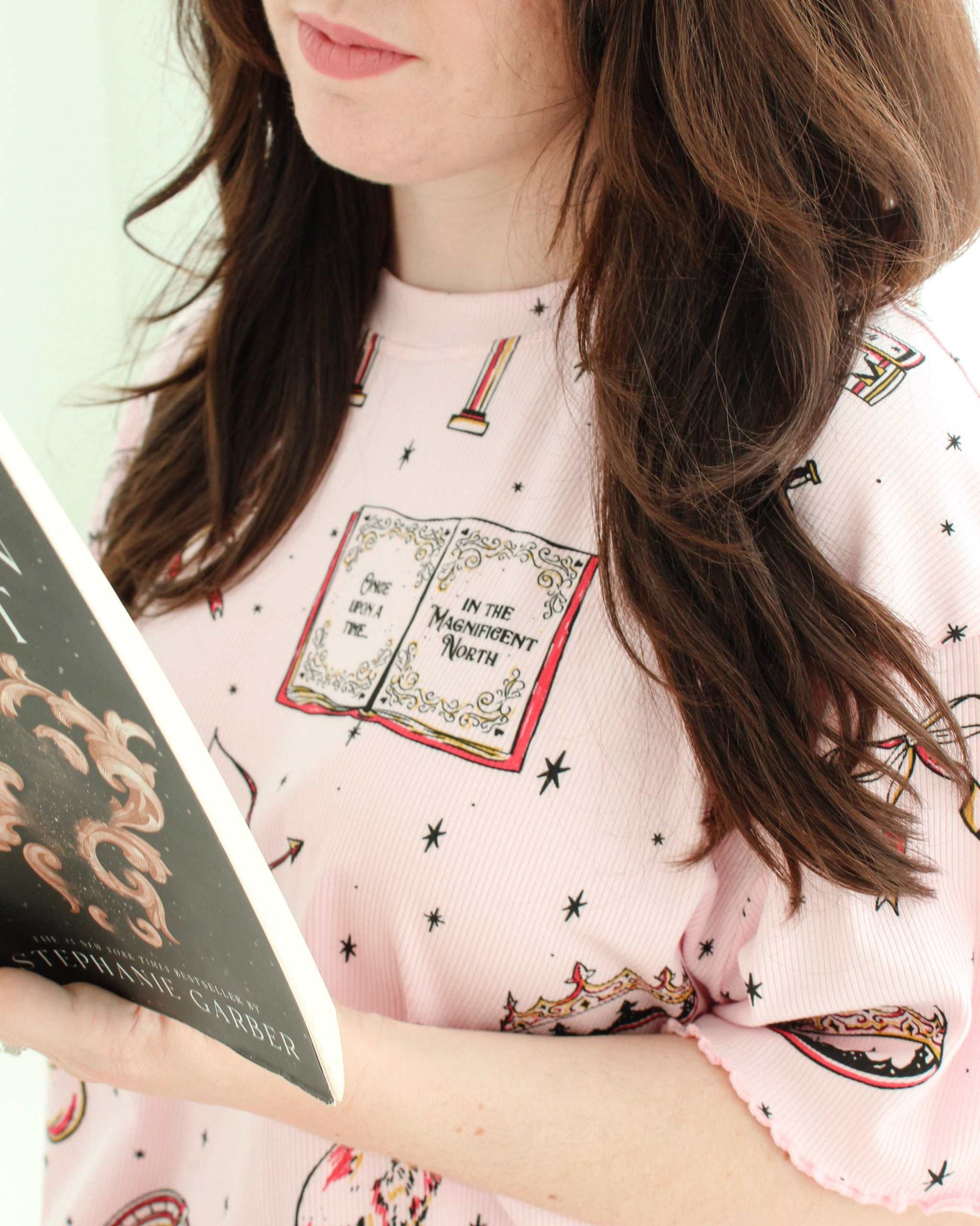 The Once Upon a Broken Heart Lounge Set from Next Chapter is officially licensed by Stephanie Garber. Cozy Bookish Pajamas. Bookish loungewear. 