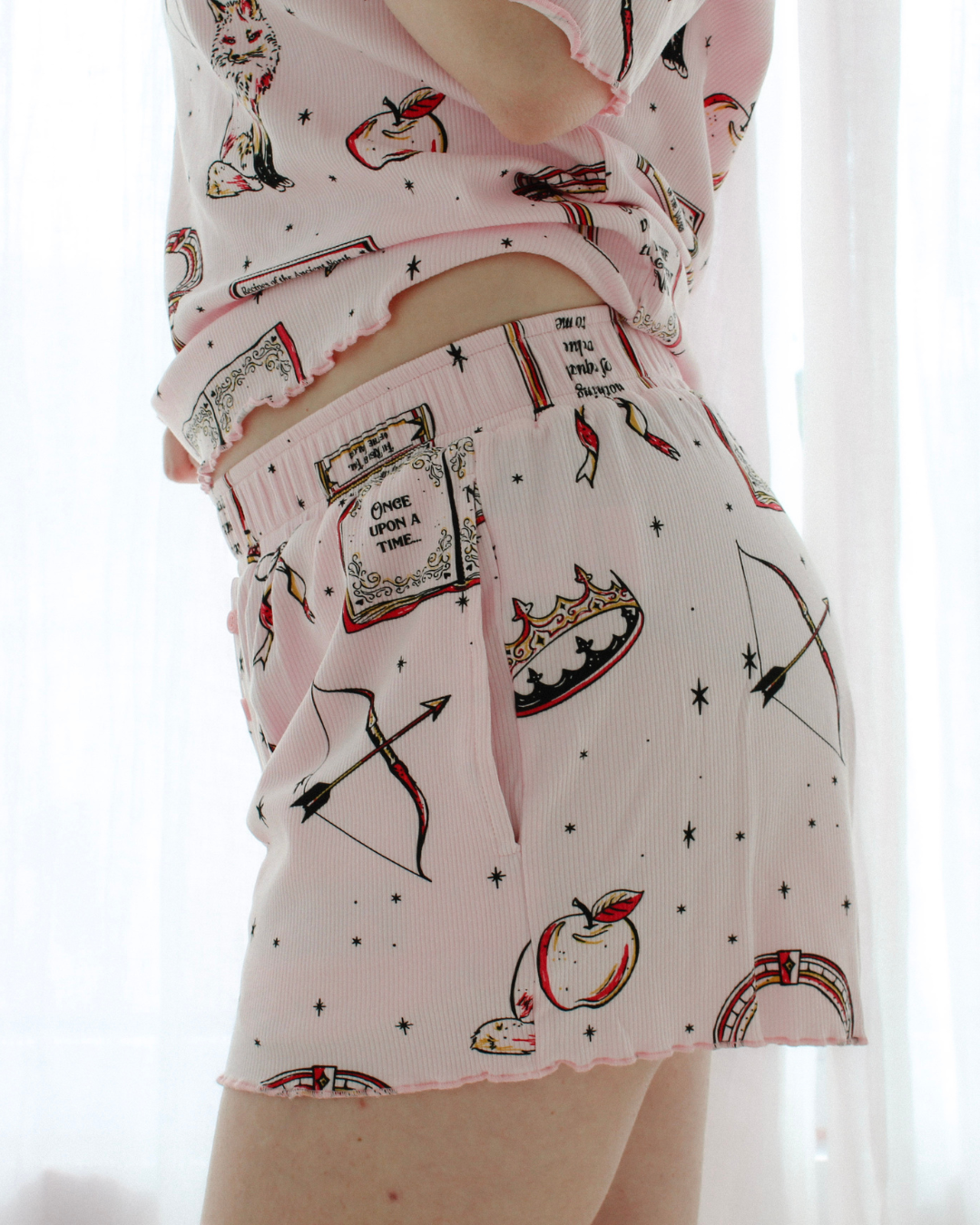 The Once Upon a Broken Heart Lounge Set from Next Chapter is officially licensed by Stephanie Garber. Cozy Bookish Pajamas. Bookish loungewear. 